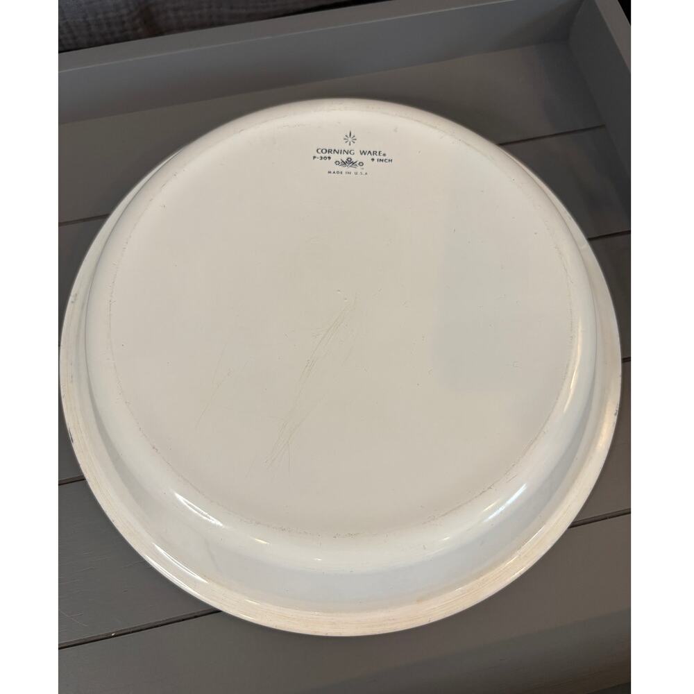 Corning Ware Blue Cornflower 9" Pie Plate, model P-309. - Picture 4 of 6